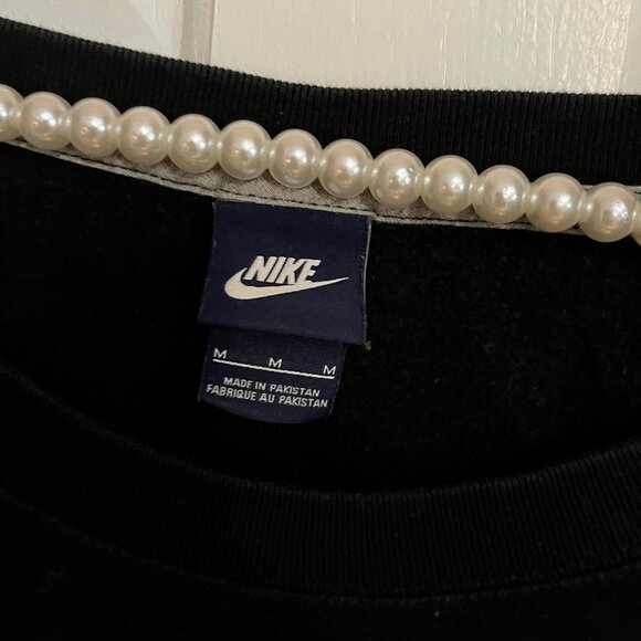 Nike Ladies Black Neon Just Do It Wide Neck Long Sleeve Sweatshirt Size M - Picture 2 of 4